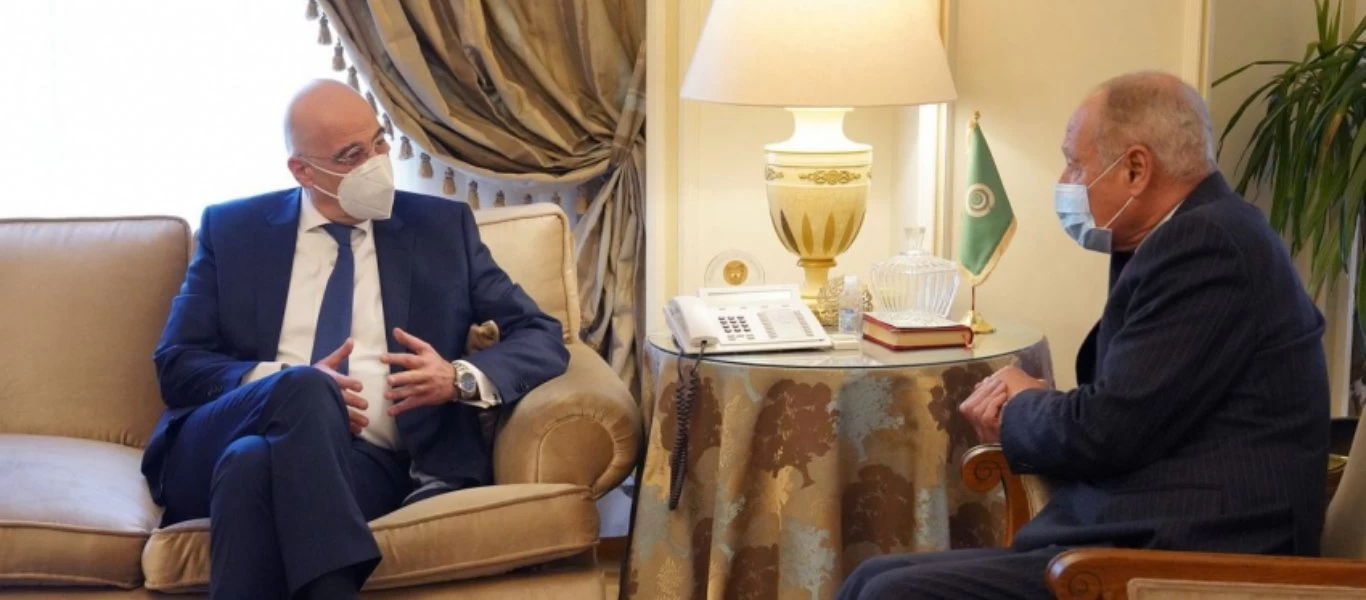 Ν.Δένδιας: Συναντήθηκε με τον Αιγύπτιο ΥΠΕΞ - Τα θέματα που συζήτησαν